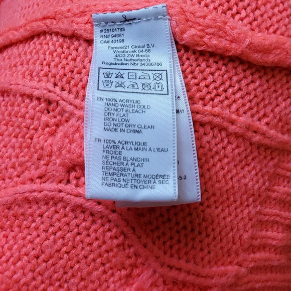 Forever 21 Woman's Size M Long Sleeve Sweater. - Picture 6 of 6